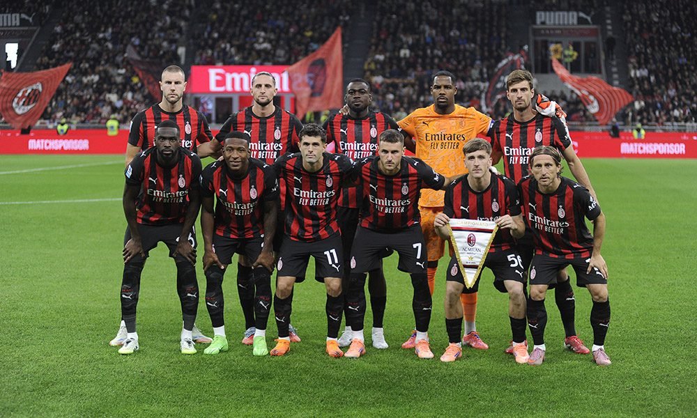 Bologna e Fiorentina si sfidano per un esterno del Milan