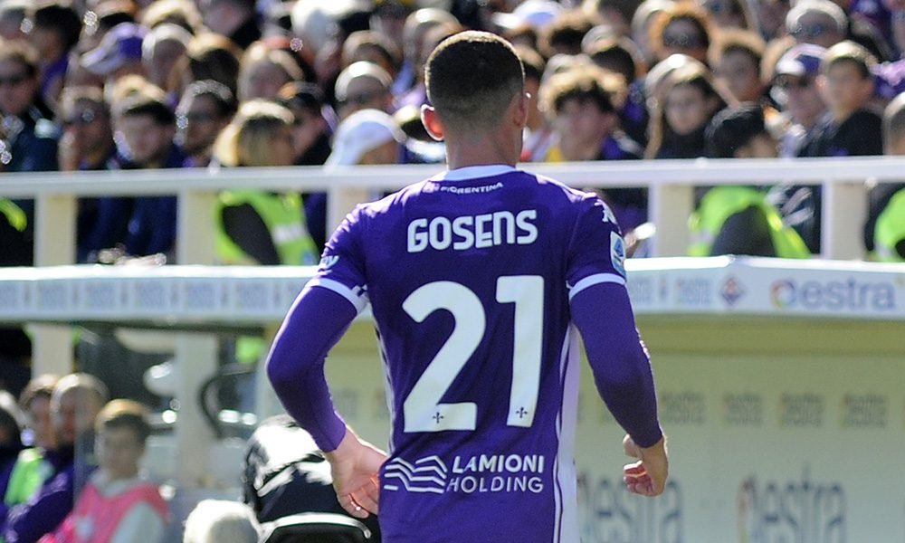 Fiorentina, Gosens fuori dal progetto: vuole il ritorno in Bundesliga