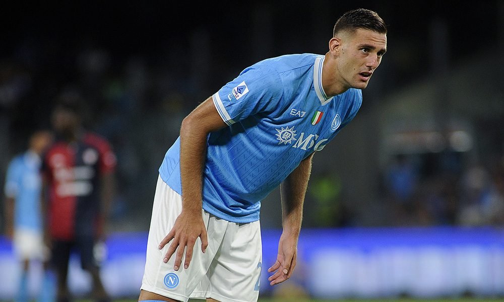 Lorenzo Lucca, rifiuta il Trabzonspor: vuole rimanere al Napoli