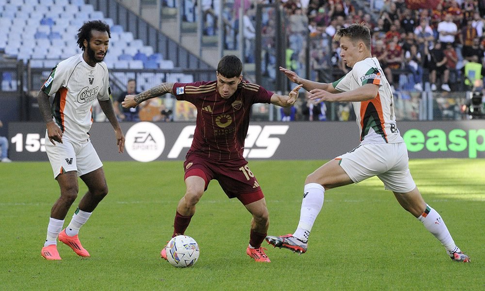 Il Venezia non si ferma, ci prova anche per Tomiyasu