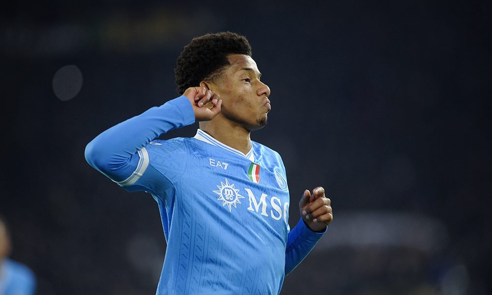 Napoli, Neres a Dimaro: primo allenamento stagionale per il brasiliano