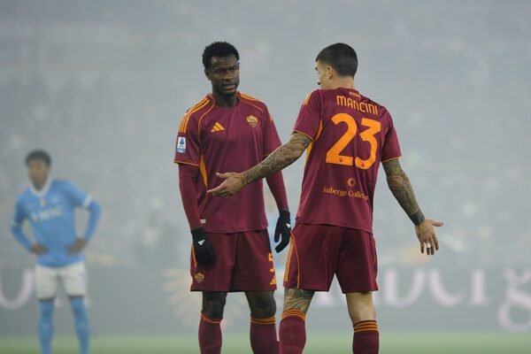 Roma, diversi top club su Ndicka: addio in estate?