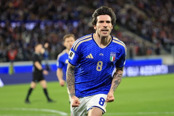 Bosnia-Italia, atmosfera infernale: palazzi affittati intorno allo stadio per vedere la partita