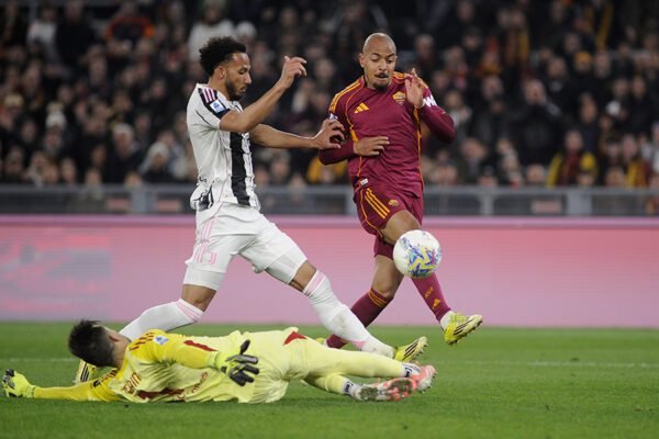 Roma, Malen sempre più incisivo: solo Harry Kane ha fatto meglio dell’olandese