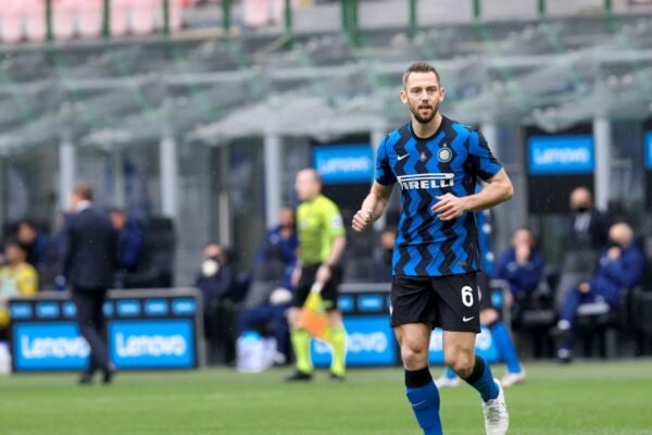 Inter, addio De Vrij: é a un passo dal Panathinaikos