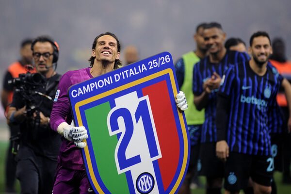 Addii in casa Inter. Sommer e Acerbi, la fine di un ciclo vincente