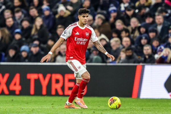 Arsenal, Hincapie riscattato ufficialmente dal Bayer
